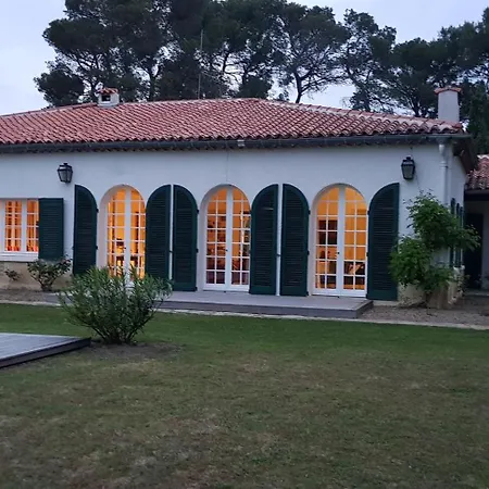 Domaine La Pinede 빌라